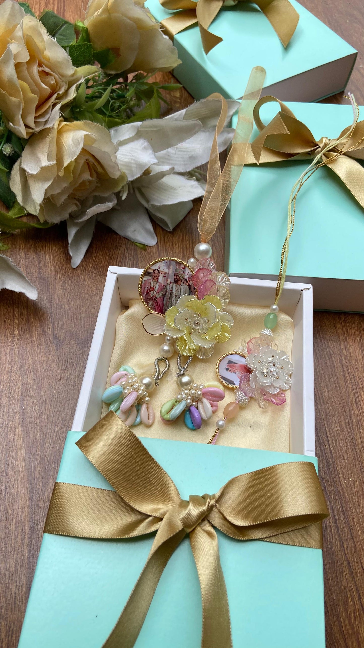 Rangmehka Rakhi Pair